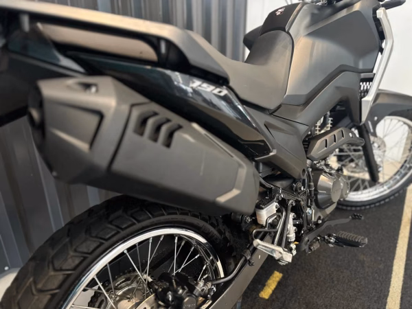 Honda XRE 190 2025/2026, lateral direita